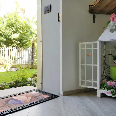 Casa Vacanze Arcobaleno Apartment *
